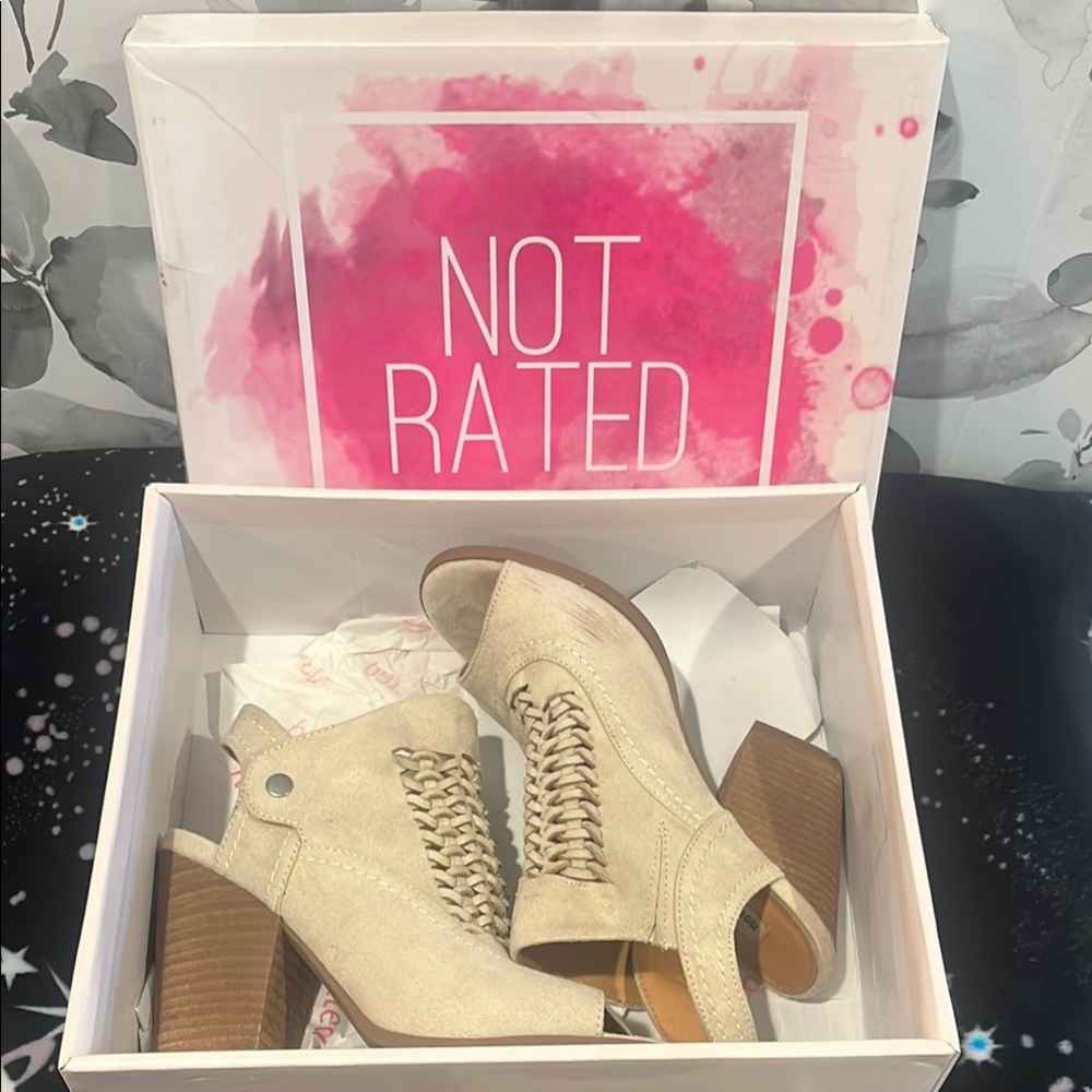Not Rated Women's Cream Ankle Boots